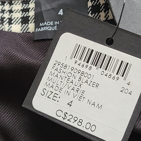 Plaid Double-Breasted Blazer - Picture 10 of 11